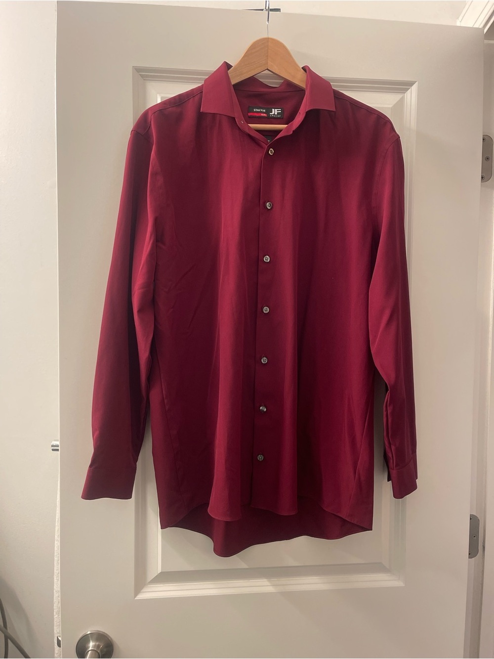 jf j.ferrar Men's Long-Sleeve Dress Shirt in Burgundy